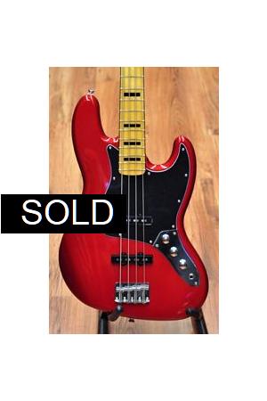 Squier Vintage Modified Jazz Bass 70s Candy Apple Red Squier Vintage Modified Jazz Bass 70s Candy Apple Red